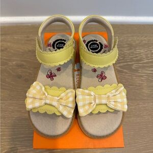 NEW Livie & Luca Sunshine Yellow Sandals Size 12